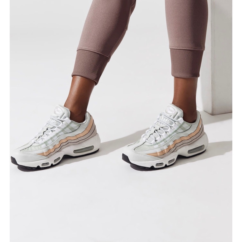 Nike Air Max 95 - Picture 5 of 7